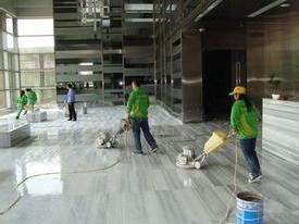 使用刷地機應(yīng)注意的事項有哪些？